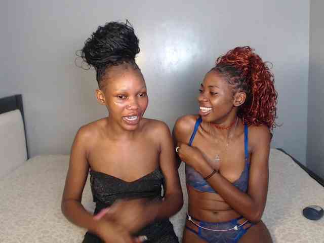 VelvetCuties webcam