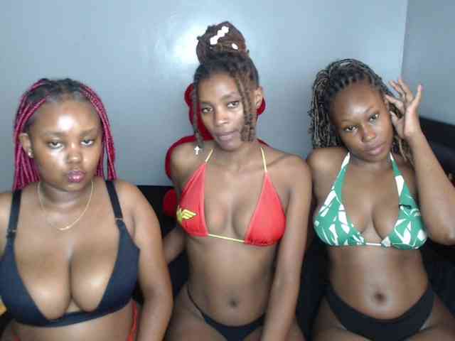 VelvetCuties webcam