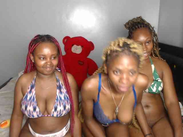 VelvetCuties webcam