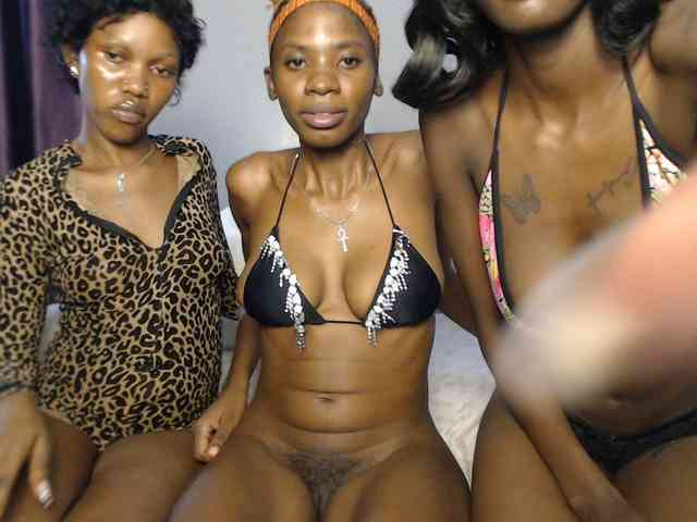 VelvetCuties webcam