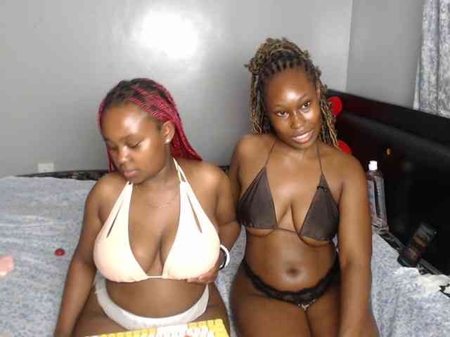 VelvetCuties webcam