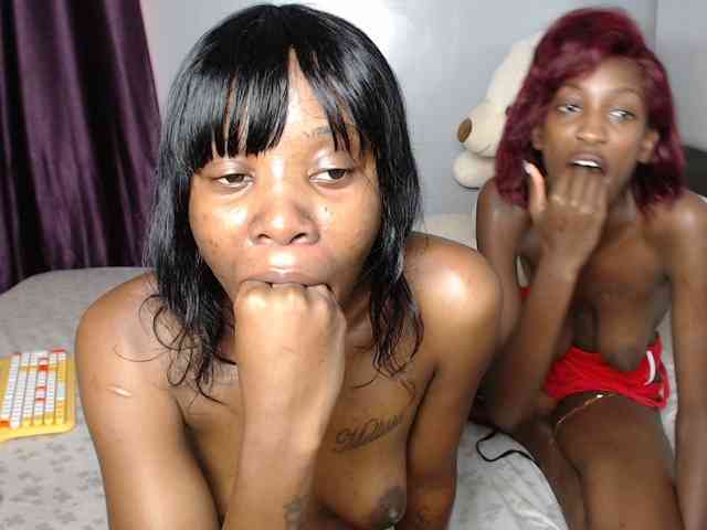 VelvetCuties webcam