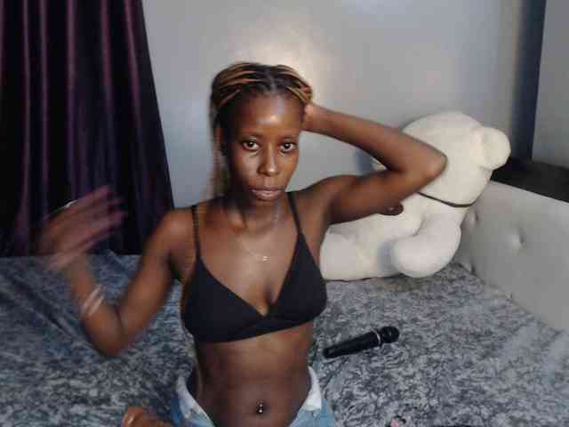 VelvetCuties webcam