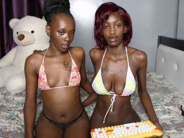 VelvetCuties webcam
