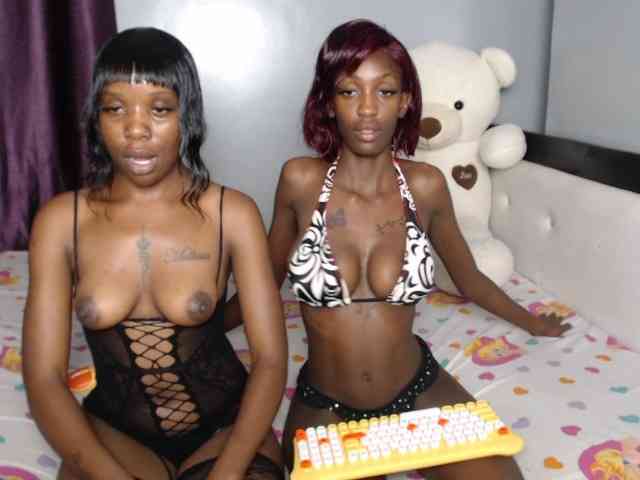 VelvetCuties webcam