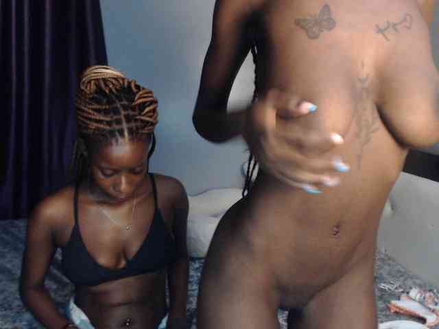 VelvetCuties webcam