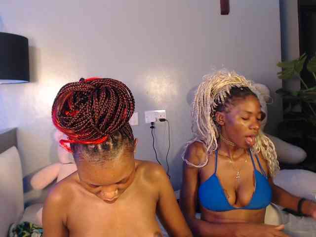 VelvetCuties Sex Cam Show