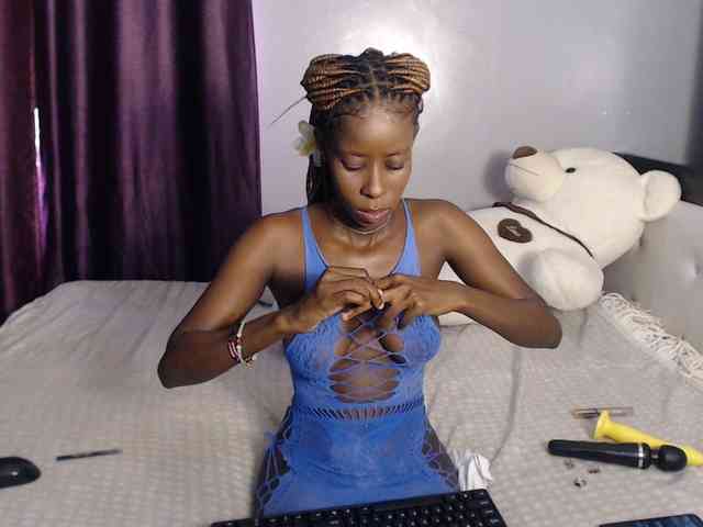 VelvetCuties webcam