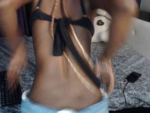 VelvetCuties webcam