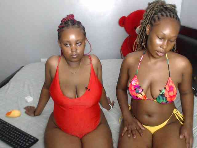 VelvetCuties webcam