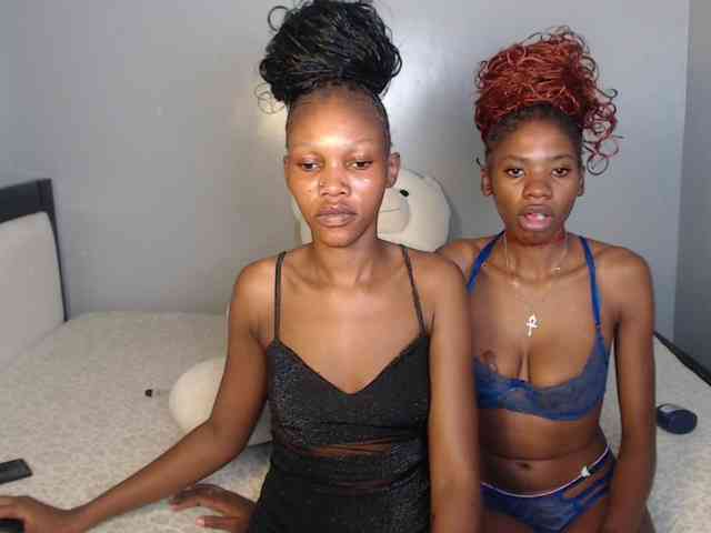 VelvetCuties webcam