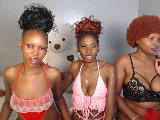 Modèle: VelvetCuties