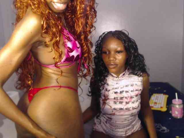 VelvetCuties webcam