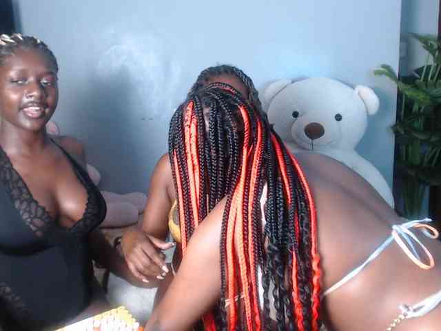 VelvetCuties webcam