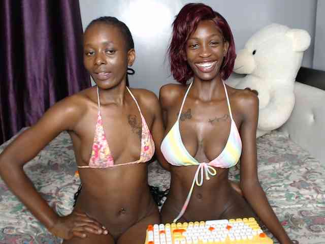 VelvetCuties webcam