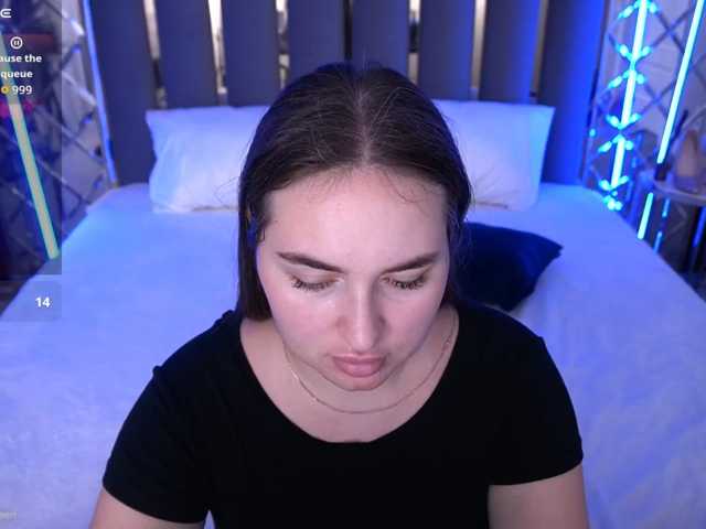 RapunzelAngel live cam preview