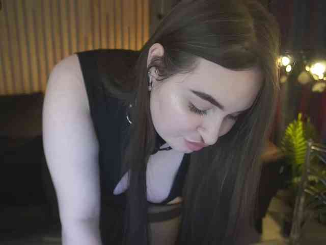 RapunzelAngel webcam
