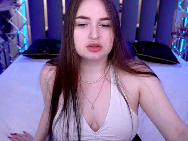 RapunzelAngel webcam