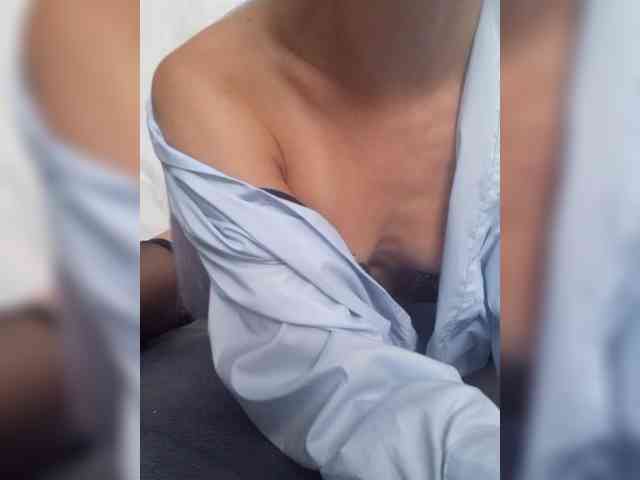 zxcMNB543 Sex Cam Show