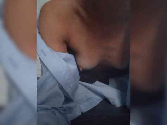 zxcMNB543 Sex Cam Show