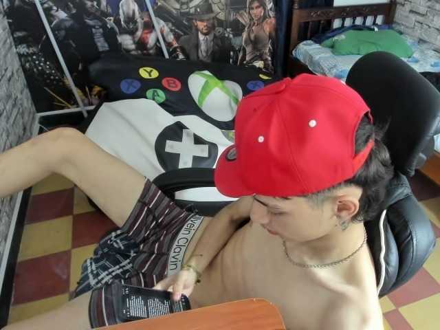 go to chat with wex-077