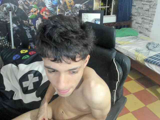 wex-077 Live Webcam on BongaCams
