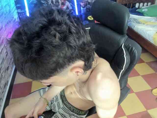 wex-077