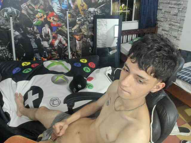 wex-077 Live Webcam on BongaCams
