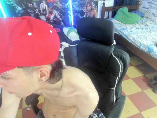 wex-077 Live Webcam on BongaCams