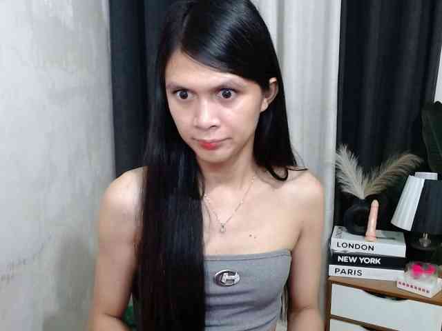 LadyLys Live Webcam on BongaCams