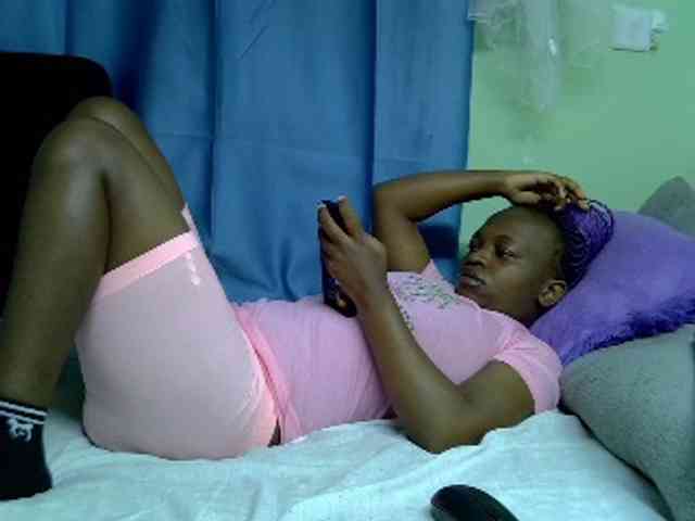 flirt chat room Sexxybutt01