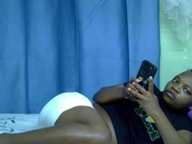 Sexxybutt01 webcam