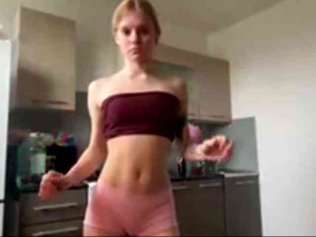 TiffannyBanyas webcam