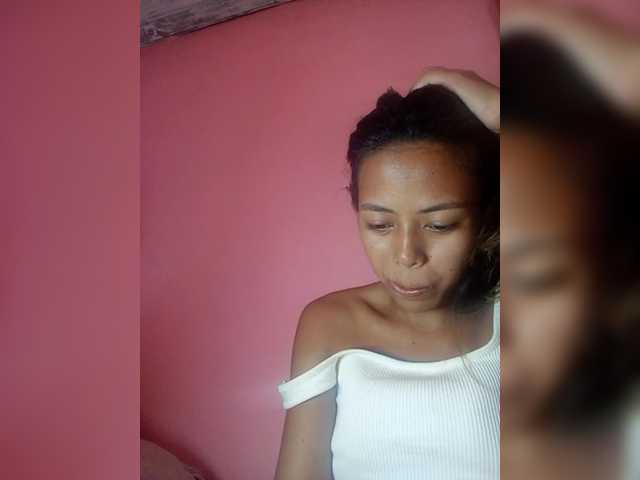 Rudih's BongaCams show and profile