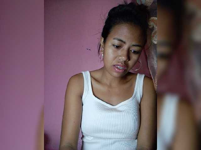Rudih live cam on BongaCams