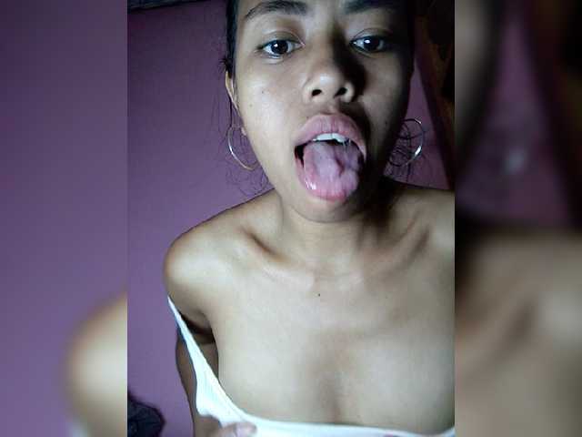 Rudih live cam on BongaCams