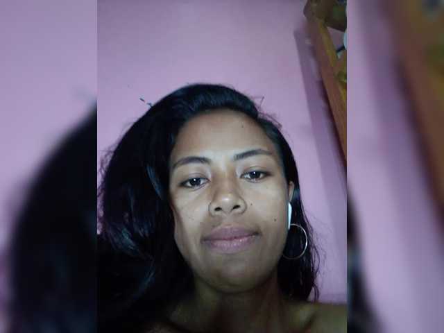 Rudih live cam on BongaCams