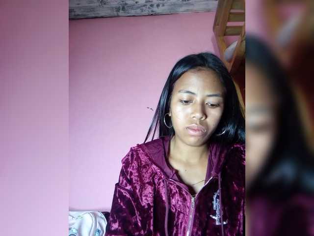 Rudih live cam on BongaCams