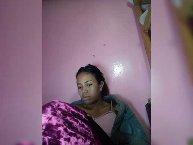 Rudih live cam on BongaCams