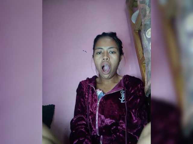 Rudih live cam on BongaCams