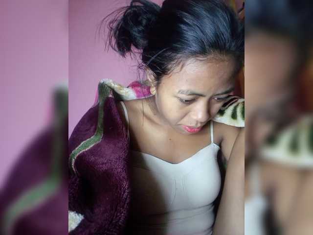 Rudih live cam on BongaCams
