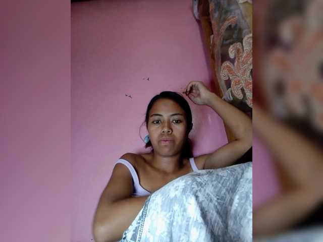 Rudih live cam on BongaCams
