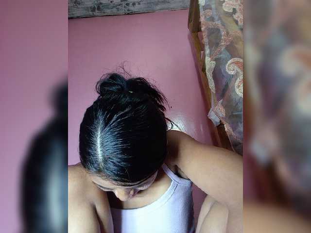 Rudih live cam on BongaCams
