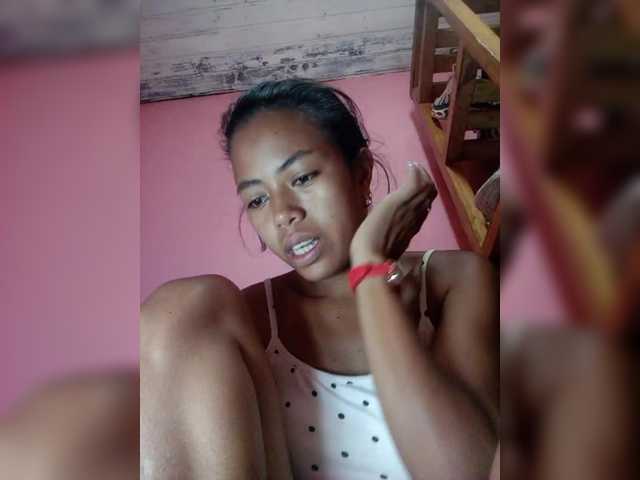 Rudih's BongaCams show and profile