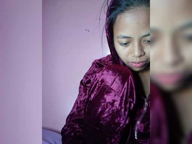 Rudih live cam on BongaCams