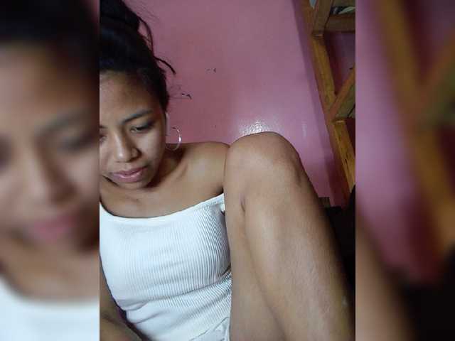 Rudih live cam on BongaCams