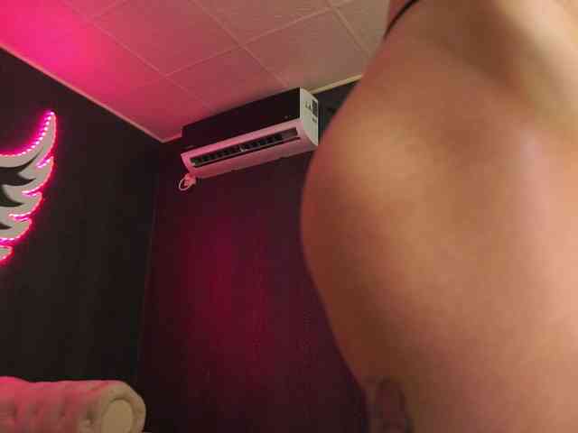 YourSweetxSin webcam