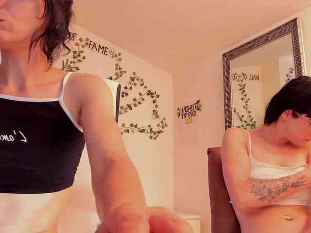 Moona-Ruby webcam