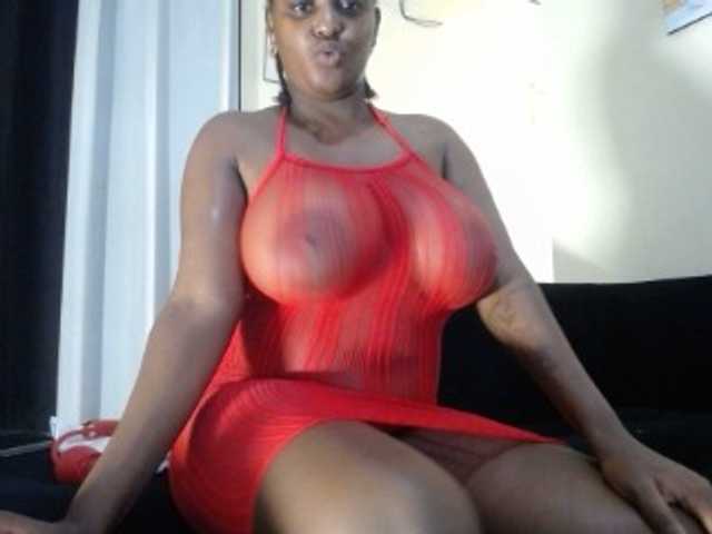 Sauceyga live cam on BongaCams