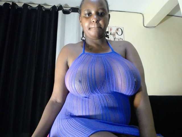Sauceyga live cam on BongaCams